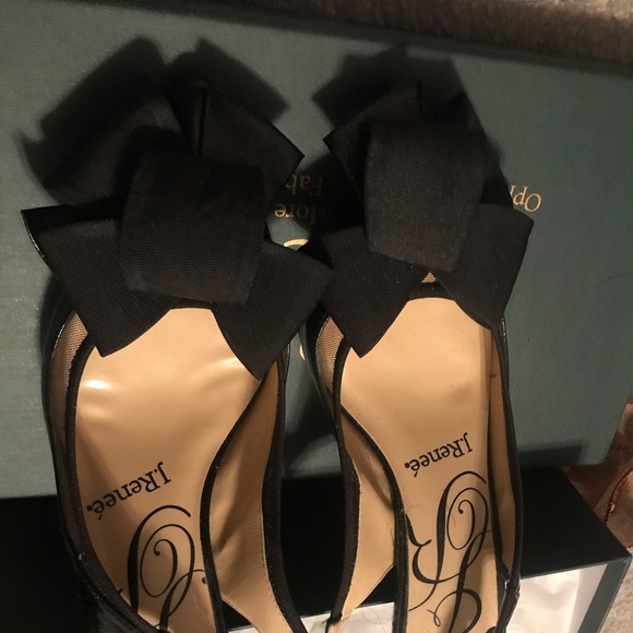 Women’s J Renee Black Slingbacks - Picture 2 of 4